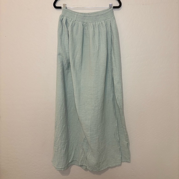 Meraki Beach Reya Two-Piece Set - Picture 6 of 8